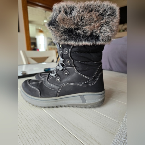 Santana Canada "Myrah" Winter Boots - Picture 1 of 14